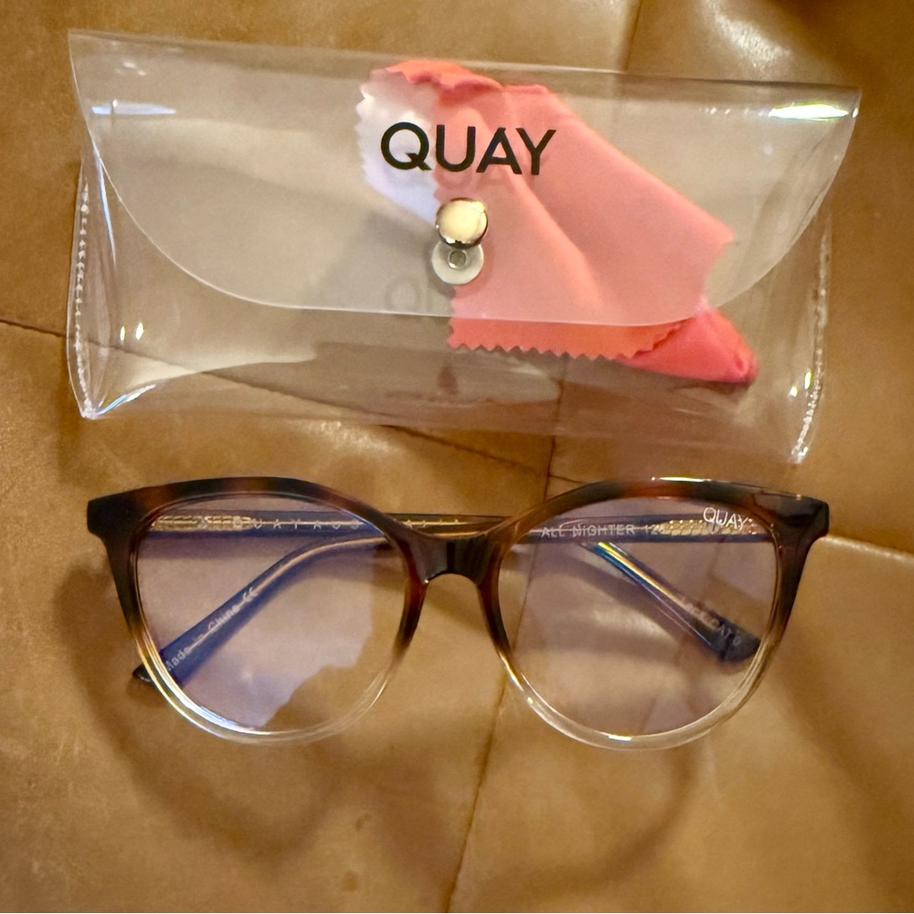 Quay Australia All Night Blue light filtering glasses